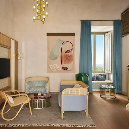 Vista Hotel 5*