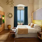 Vista Hotel