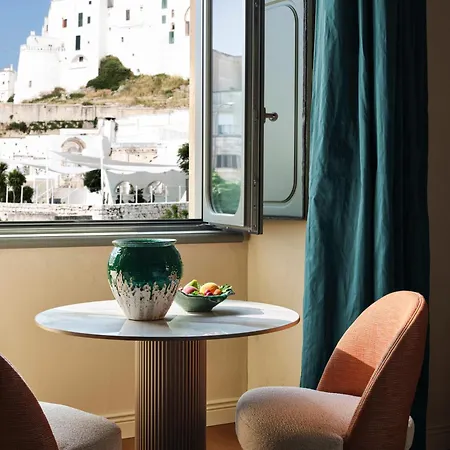 Vista Hotel